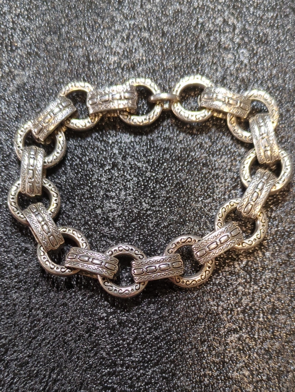Designer Link Chain Bracelet in Silver Tone With Heavy Magnetic Clasp Apx 8"